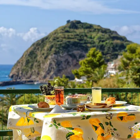 Franz Sant'Angelo (Isola d'Ischia)